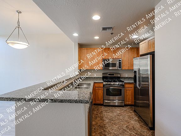 4th image of 16 W Encanto Blvd Unit 605