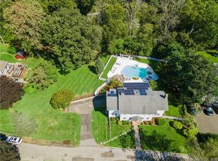 67 Overbrook Dr, Stamford, CT 06906