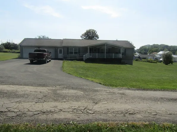 121 Arcadia St, Somerset, PA 15501