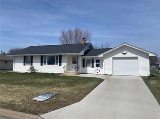 910 E David Ave, Arcadia, WI 54612