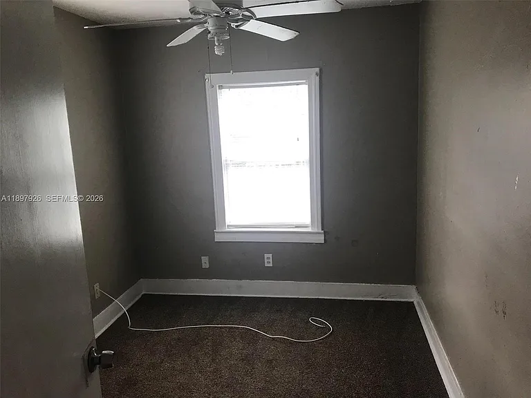 2748 Broadway Ave — Photo 6
