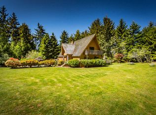 4827 Dows Prairie Rd, McKinleyville, CA 95519