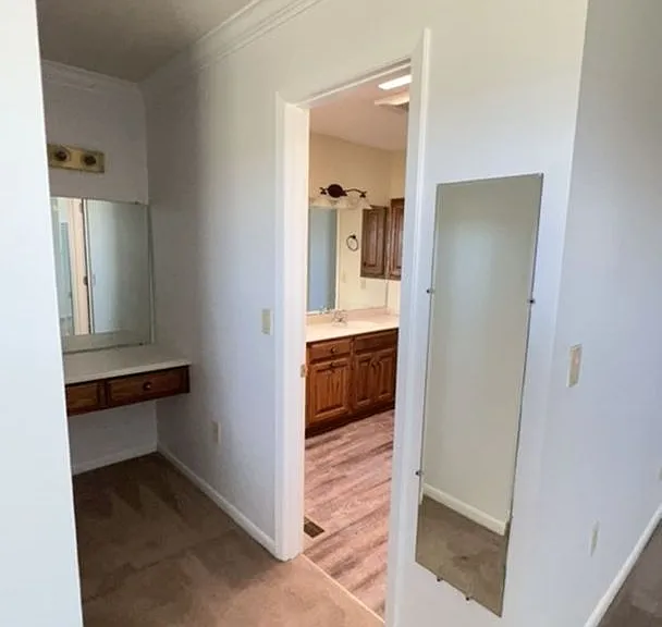 765 Bluffview Dr — Photo 14