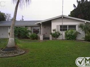 1302 SE 36th Ter, Cape Coral, FL 33904