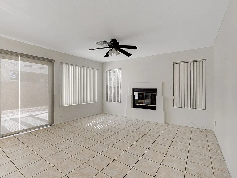 8621 Sierra Cima Ln — Photo 6