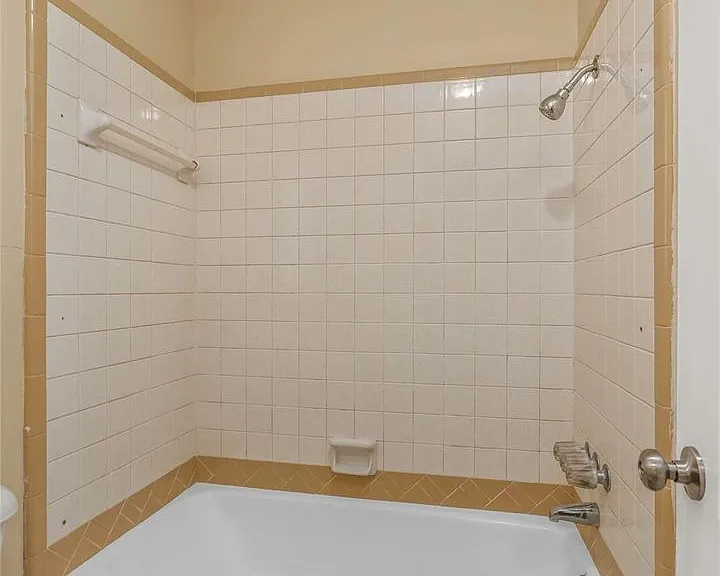 9346 Shartel Dr — Photo 25