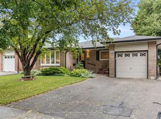 1515 Thetford Ct, Mississauga, ON L5J3N2