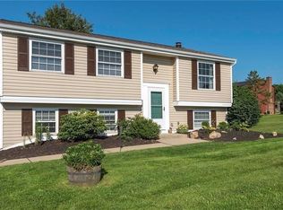 517 Walden Way, Imperial, PA 15126