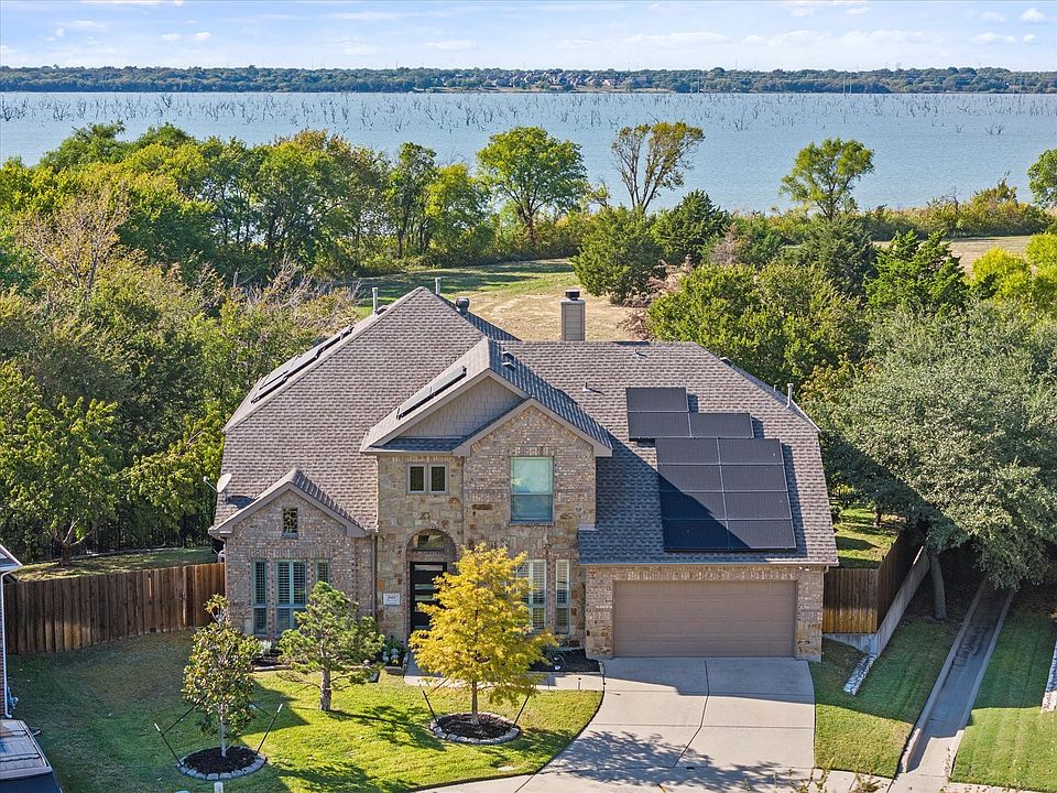 1st image of 2660 Mirage Ln