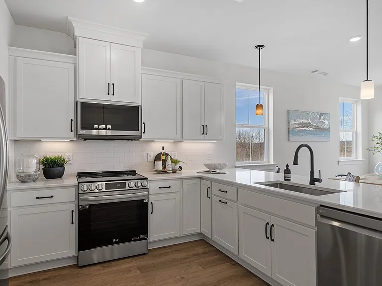 6001 Mill Tree Ct — Photo 7