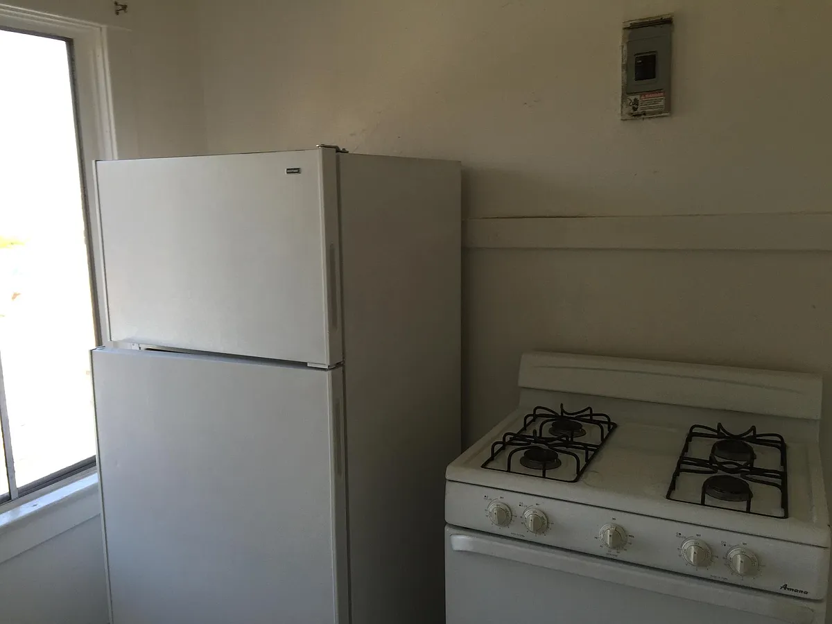 Building Photo - 1407 W 3rd St #305