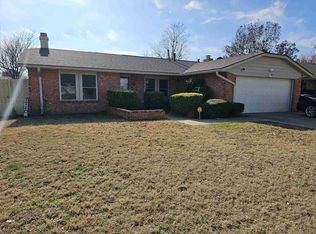 7710 NW Taylor Ave, Lawton, OK 73505