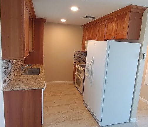3rd image of 10412 N 106th Ave
