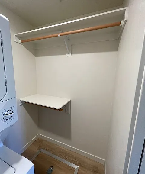 164 N Laurel St #2 — Photo 12