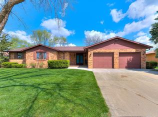 1213 Country Club Dr, Boone, IA 50036