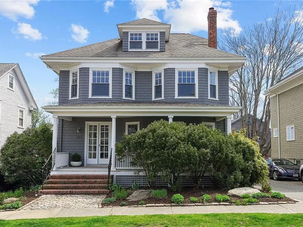 244 Gibbs Ave, Newport, RI 02840
