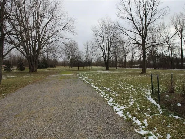 1216 Shoecraft Rd, Webster, NY 14580