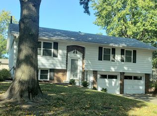 1246E E Crestview Dr, Maryville, MO 64468