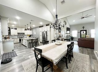 2836 Harrison Rd, Sealy, TX 77474