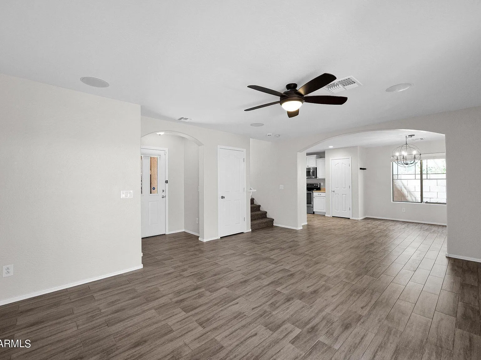 3 bed, 2.5 bath, 1692 sqft, $2,325 — Photo 4