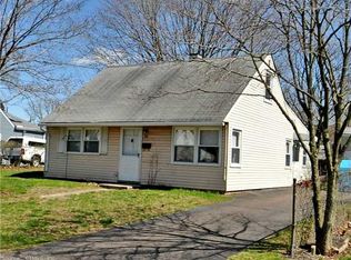 311 Glen Hills Rd, Meriden, CT 06451