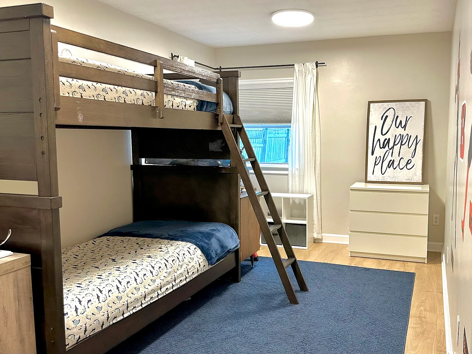 3 bed, 1600 sqft, $2,200 — Photo 1