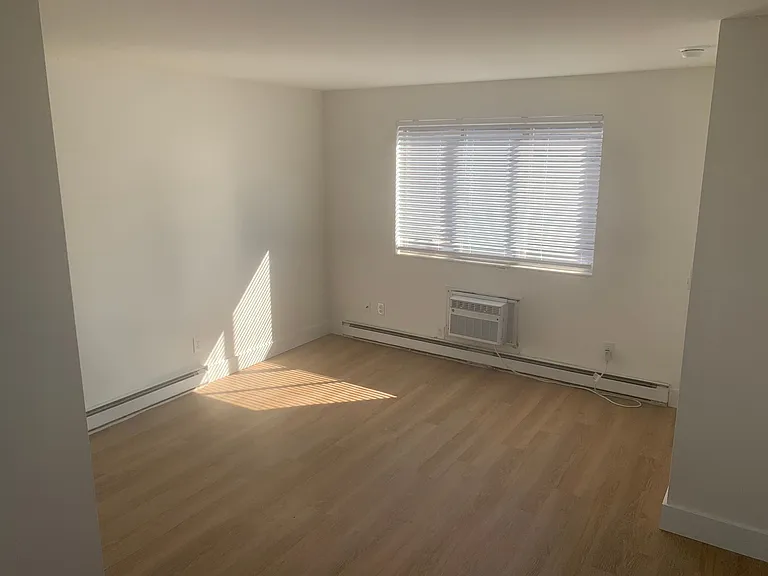 323 S. Grant St. — Photo 12