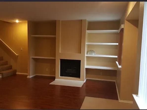 43457 30th St W Unit 2, Lancaster, CA 93536