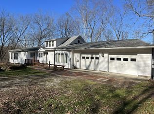 5945 Fisher Rd, Athens, OH 45701