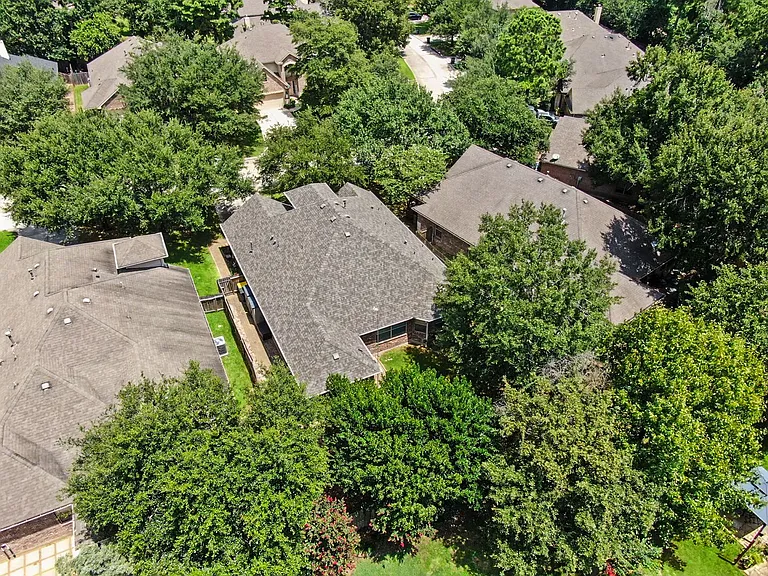 1912 Hill Manor Dr — Photo 30