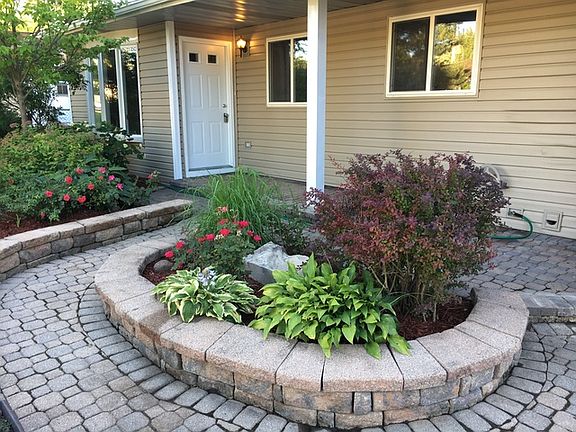5th image of 32 Aspen Ln