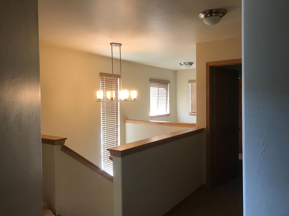 156 N Hanley Ave Bozeman, MT, 59718 - Apartments For Rent | Zillow