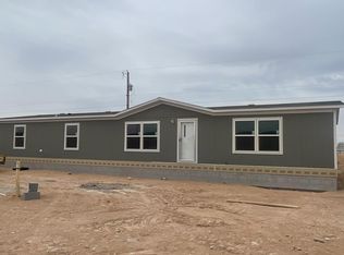 4211 Apple St, Carlsbad, NM 88220