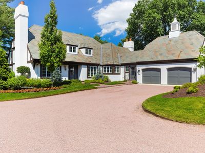 1206 Burr Ridge Clb, Burr Ridge, IL, 60527