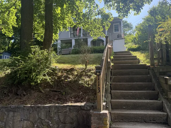113 Hewitt St Floor 1, Lake Peekskill, NY 10537