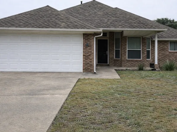 3605 Wessex Ct, Denton, TX 76210