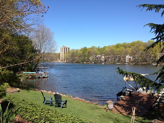 View to Lake Anne Plaza