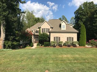 5818 Elkton Dr, Oak Ridge, NC 27310