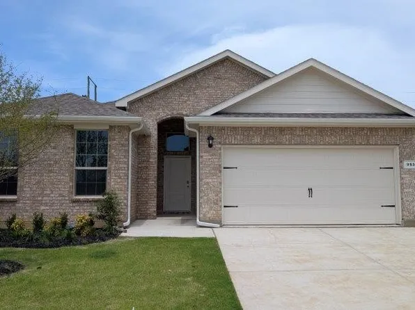 953 Traction Trl, Cleburne, TX 76031