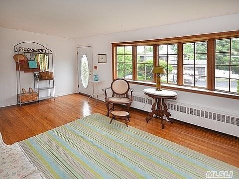 4th image of 61 Valentine Ave