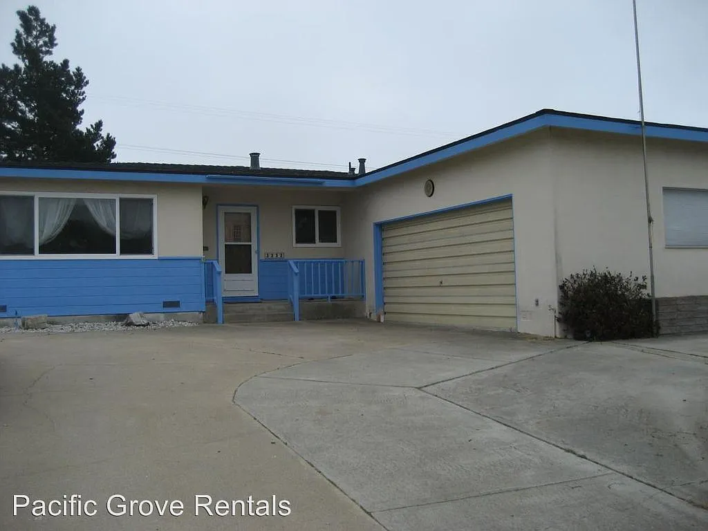 3232 Melanie Rd photo 1