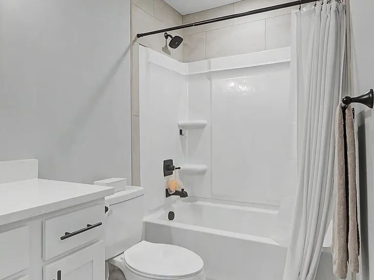 959 Alton Dr — Photo 34