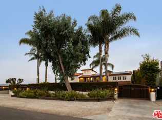 3461 Grand View Blvd, Los Angeles, CA 90066