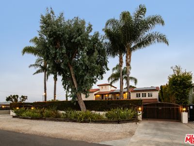 3461 Grand View Blvd, Los Angeles, CA, 90066
