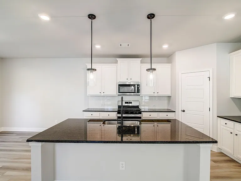 329 Station Overlook Dr — Photo 6