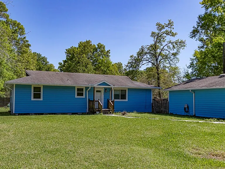 314 Normagene St — Photo 14