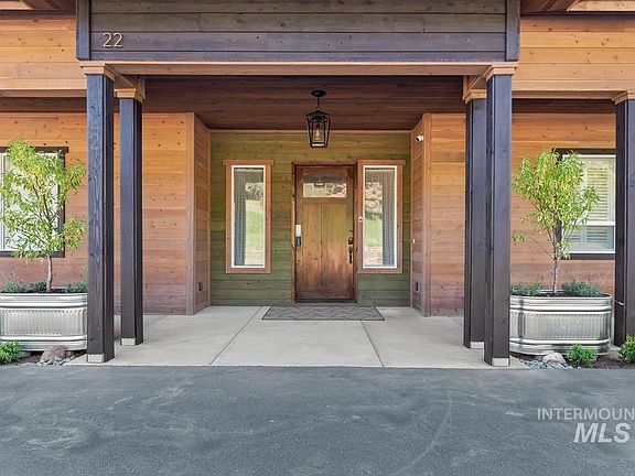 4th image of 22 Creekside Ct