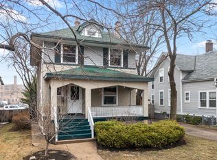 1128 Greenleaf Ave, Wilmette, IL 60091