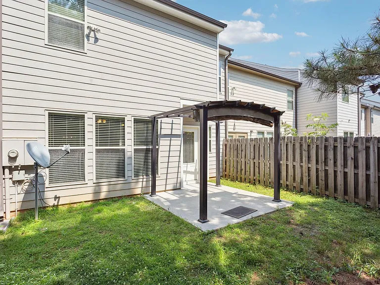 655 Township Cir — Photo 26