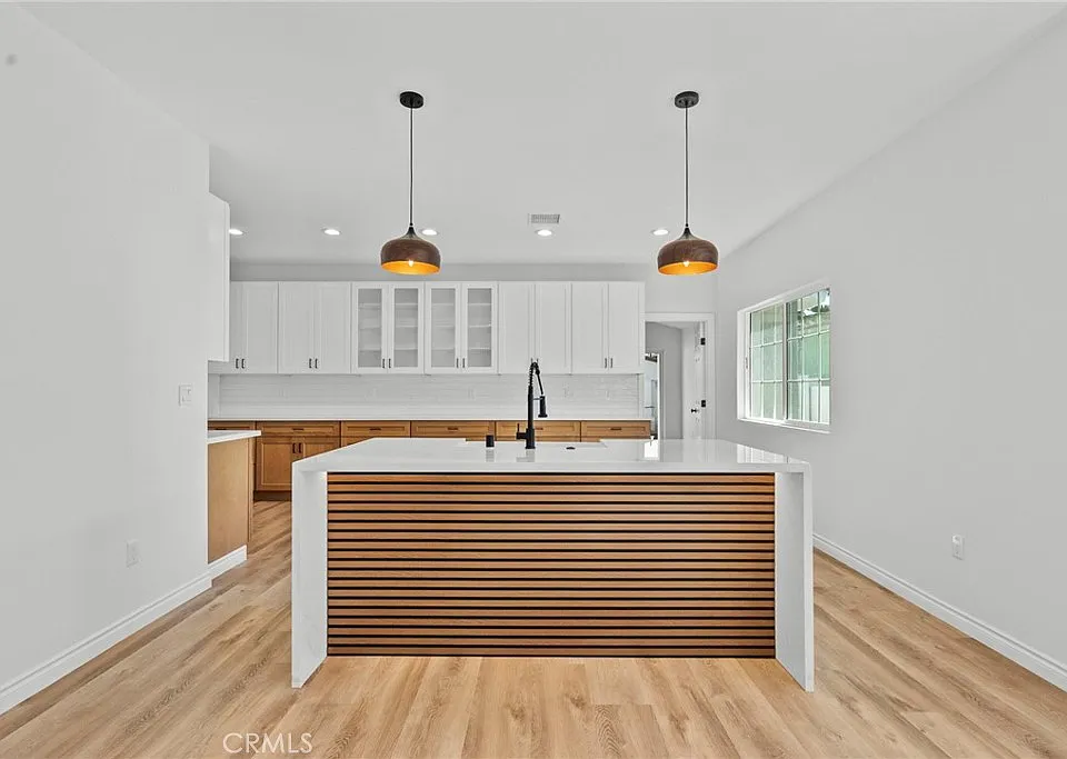 3666 2nd Ave